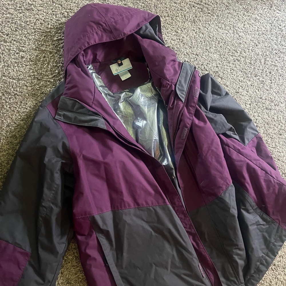 Women’s Columbia Purple and Gray Hooded Weatherproof Jacket size XXL